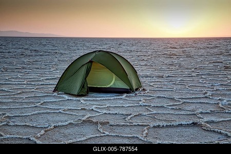 Tent in Dasht-e Kavir or Great Salt Desert, Marenjab, Maranjab, Semnan Province, Iran-stock-foto
