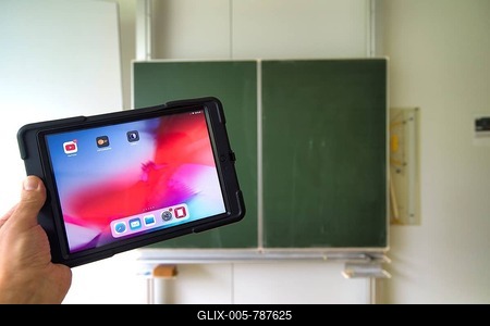 IPad, digital teaching, empty classroom, Corona crisis, Germany-stock-foto