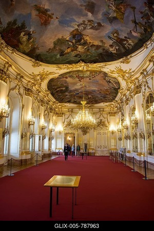 Baroque ball room, Schönbrunn Palace, Vienna, Austria-stock-foto