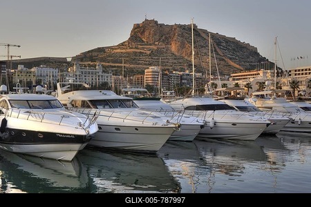 Spain, Alicante : View over the port to the Monte Benacantil-stock-foto