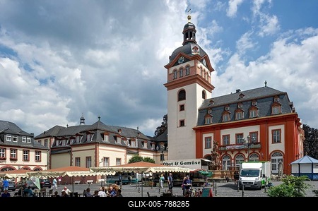 Baroque Schloss Weilburg castle with Weilburg church and historic town hall, market square, old town, Weilburg, Hesse, Germany-stock-foto