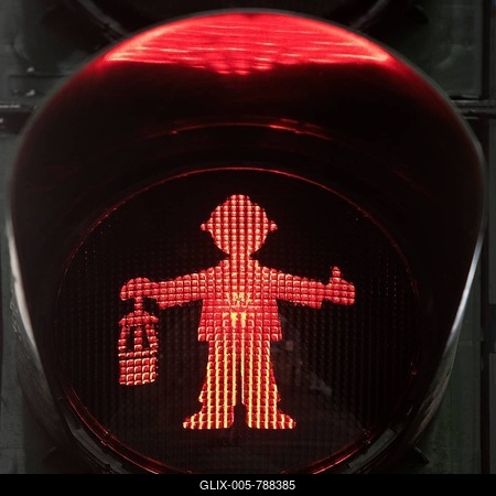 Red pedestrian traffic light man as miner with pit lamp, Castrop-Rauxel, Ruhr area, North Rhine-Westphalia, Germany-stock-foto