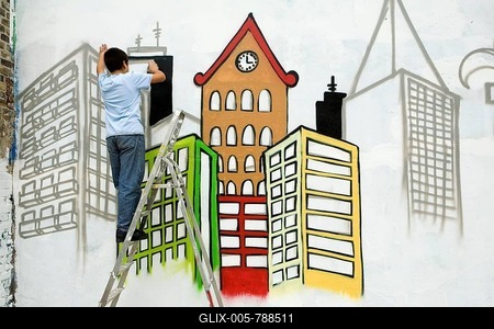 Young people of Turkish origin spraying legal graffiti on the wall of the "Kreuzer" youth centre at Goerlitzer Park, Kreuzberg district, Berlin, Germany, Europe-stock-foto