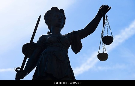 Fountain of Justice with Justitia, Römerberg, Old Town, Centre, Frankfurt am Main, Hesse, Germany-stock-foto