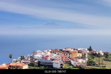 View of Agulo, Tenerife and Teide, La Gomera, Canary Islands, Spain-stock-foto