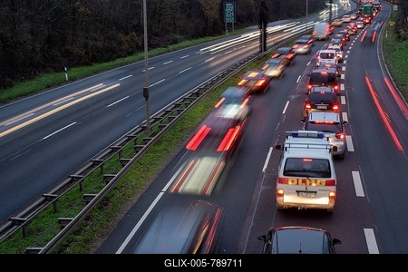 Rush hour, evening rush hour, traffic jam on the city motorway, Magdeburg, Saxony-Anhalt, Germany-stock-foto