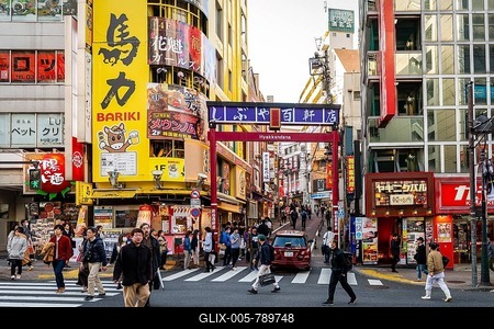 Street with many shopping centers and shops, Shibuya, Udagawacho, Tokyo, Japan-stock-foto