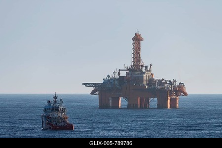 Supply vessel in front of West Phoenix oil rig, oil extraction, North Sea-stock-foto