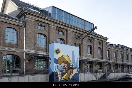 Headquarters of MTV Networks in Stralauer Allee, converted warehouse building, former Osthafen harbour, Friedrichshain district, Berlin, Germany, Europe-stock-foto