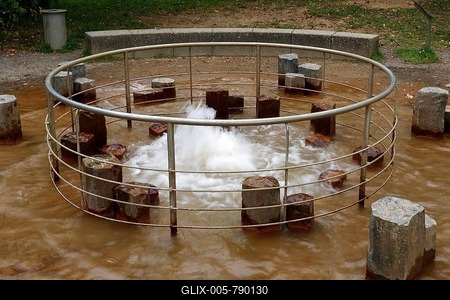 Cold water geyser Wallender Born erupting, Wallenborn, Volcanic Eifel, Rhineland-Palatinate, Germany-stock-foto