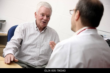 Man, senior, about 70 years old, having a conversation with his doctor, general practitioner-stock-foto