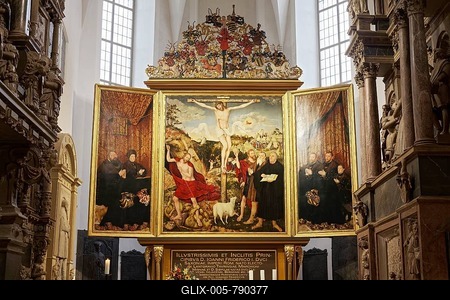 Christ on the cross, altarpiece by Lucas Cranach the Younger, City Church of St. Peter and Paul, Herderkirche, Weimar, Thuringia, Germany-stock-foto