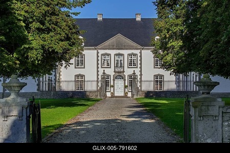 Château de Deulin, Château de Harlez, 18th century castle near Hotton, province of Luxembourg, Belgian Ardennes, Wallonia, Belgium-stock-foto