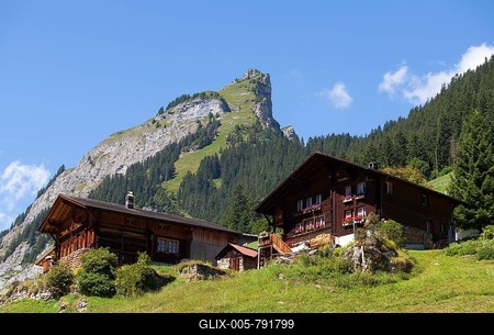 Mountain farms, Lauterbrunnen Valley, World Natural Heritage site of Jungfrau-Aletsch-Bietschhorn, Gimmelwald, Bernese Oberland, Canton of Bern, Switzerland-stock-foto