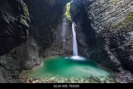 Kozjak Waterfall, near Kobarid, Soca Valley, Triglav National Park, Slovenia-stock-foto