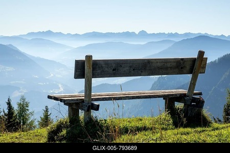Wooden bench overlooking Schladming Tauern, Alps, Styria, Austria-stock-foto