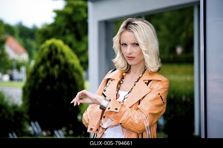 Impatient woman-stock-foto
