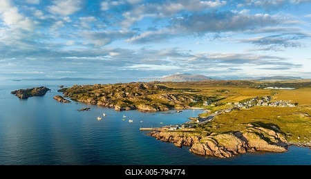 Aerial panorama of the coastline of the Ross of Mull peninsula with the fishing village of Fionnphort, Isle of Mull, Argyll and Bute, Scotland, United Kingdom-stock-foto