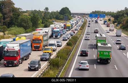Lorries in traffic jam on the A4 at the Dresden West triangle, Saxony, Germany-stock-foto