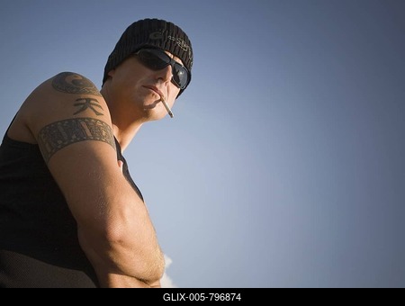 Man with tattoos-stock-foto