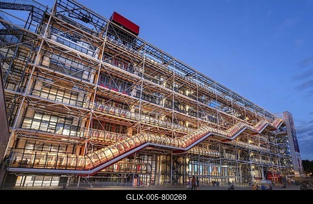 Centre Georges Pompidou Building by night, Paris, France-stock-foto