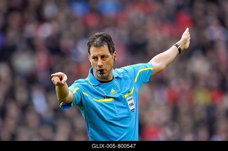 Referee Wolfgang Stark showing foul play, awarding a free kick, Mercedes-Benz Arena, Stuttgart, Baden-Wuerttemberg, Germany, Europe-stock-foto