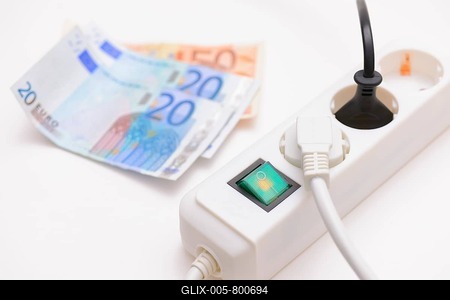 Switchable multiple socket outlet with euro banknotes-stock-foto