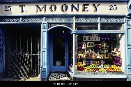 Beautiful old-fashioned shop facade, grocer's shop, Kilkenny, Ireland, Europe-stock-foto