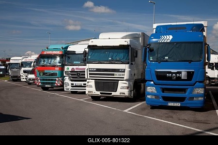 Trucks at a motorway station, Wasserbillig Cavestellux motorway station, Rhineland-Palatinate, Germany, Europe, PublicGround-stock-foto