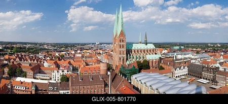Historic centre with Marienkirche church and the Town Hall, Lübeck, Schleswig-Holstein, Germany-stock-foto