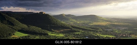 Stormy atmosphere above the castle ruins of Hohenneuffen, near Beuren, Swabian Alb, Baden-Wuerttemberg, Germany, Europe-stock-foto