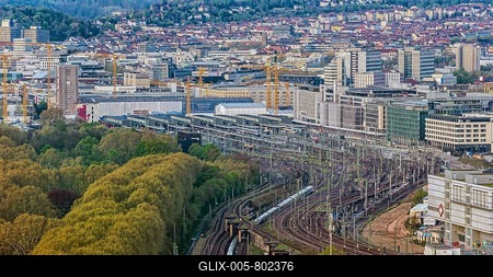 Track apron at the main railway station with a view of Stuttgart city centre. After completion of the Stuttgart 21 project, flats and the new Rosenstein district and flats are to be built here. Aerial view. Stuttgart, Baden-Württemberg, Germany-stock-foto