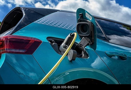 Electric car at the charging station, Potsdam, Brandenburg, Germany-stock-foto