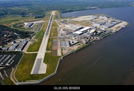 Aerial view, Finkenwerder Airfield and Airbus factory site, Finkenwerder, Hamburg, Hamburg, Germany-stock-foto