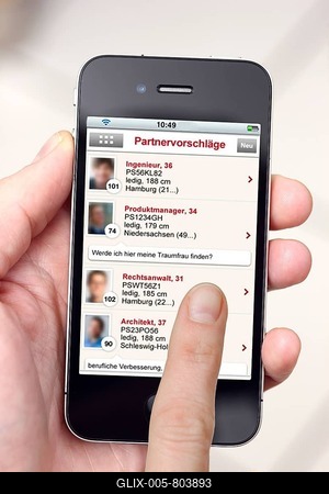 Iphone, smart phone, app on the screen, dating agency, dating-stock-foto