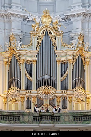 Church organ by Gottfried Silbermann in the Catholic Hofkirche, Dresden, Saxony, Germany-stock-foto