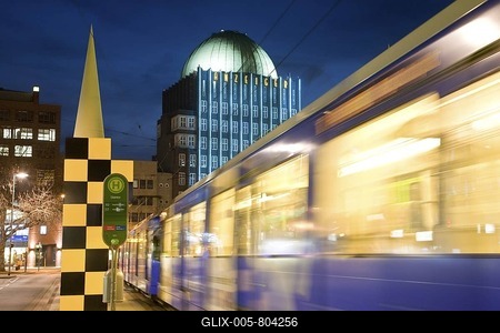 Steintor subway station, BUSSTOPS art project, Anzeiger-Hochhaus high-rise building, Hannover, Lower Saxony, Germany, Europe-stock-foto