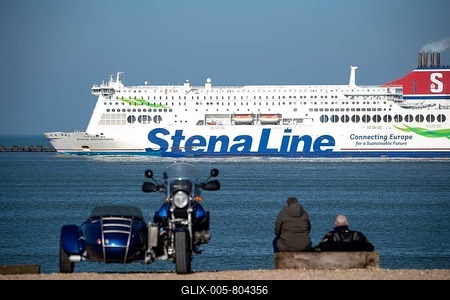 Cargo and passenger ferry of Stena Line, Stena Britannica, sailing between Hook van Holland and Harwich in the UK, harbour entrance of the deep sea port Maasvlakte 2, the seaport of Rotterdam, Netherlands, on a man-made land area off the original coastline-stock-foto