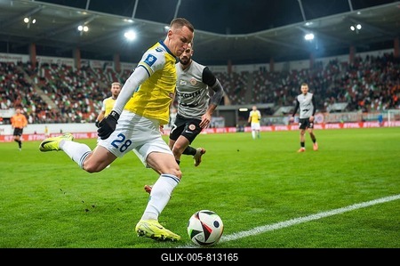 LUBIN, POLAND - NOVEMBER 22, 2024: Football match Polish PKO Ekstraklasa between KGHM Zaglebie Lubin vs Motor Lublin. Pawel Stolarski.-stock-foto