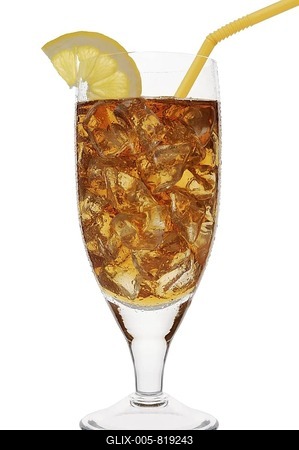 Long Island Iced Tea, a highball cocktail made with vodka, gin, tequila, and rum mixed with iced tea or a splash of cola-stock-foto