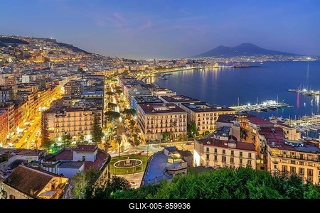 Western district of Mergellina by the sea with the Vomero and Mount Vesuvius 1281m at dusk, Naples, Gulf of Naples, Campania, Italy-stock-foto