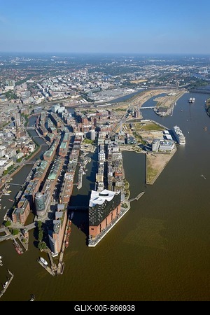 City view with Elbe Philharmonic Hall, Hafencity and Speicherstadt, Hamburg, Germany-stock-foto