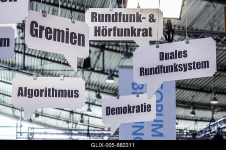 ARD, ZDF and Deutschlandradio trade fair stand, terms from journalism, the Didacta trade fair is Europes largest education trade fair. Stuttgart, Baden-Württemberg, Germany-stock-foto