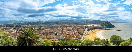 Panoramic view of Donostia San Sebastian from Mount Ulia, Gipuzkoa. Basque Country-stock-foto
