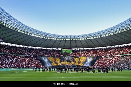 Choreography, choreo, fan block, fans, SGE Eintracht Frankfurt, 80th DFB Cup final, DFB Cup, final, Olympiastadion Berlin, Germany-stock-foto