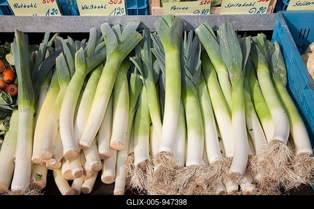 Leeks at a market stand, Dortmund, Ruhrgebiet region, North Rhine-Westphalia, Germany, Europe-stock-foto
