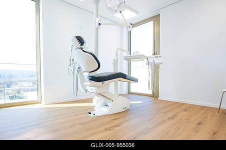 Brightly furnished dental practice with modern equipment and wooden floors, dentist, medical center at the Calw health campus, Germany-stock-foto