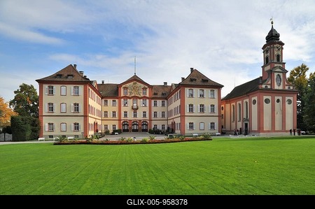 Castle of the Teutonic Order with the Castle Church of St. Mary, built from 1739-1746, Mainau, Baden-Württemberg, Germany-stock-foto