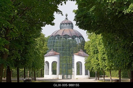 Dovecote, birdhouse, Schloss Schönbrunn, Hietzing, Vienna, Austria-stock-foto