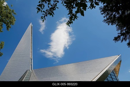 St. Andreas, catholic church, modern architecture, architect Wilfried Beck-Erlang, cherry tower, cross, sacral building, blue sky, Orschel-Hagen, Reutlingen, Baden-Württemberg, Germany-stock-foto